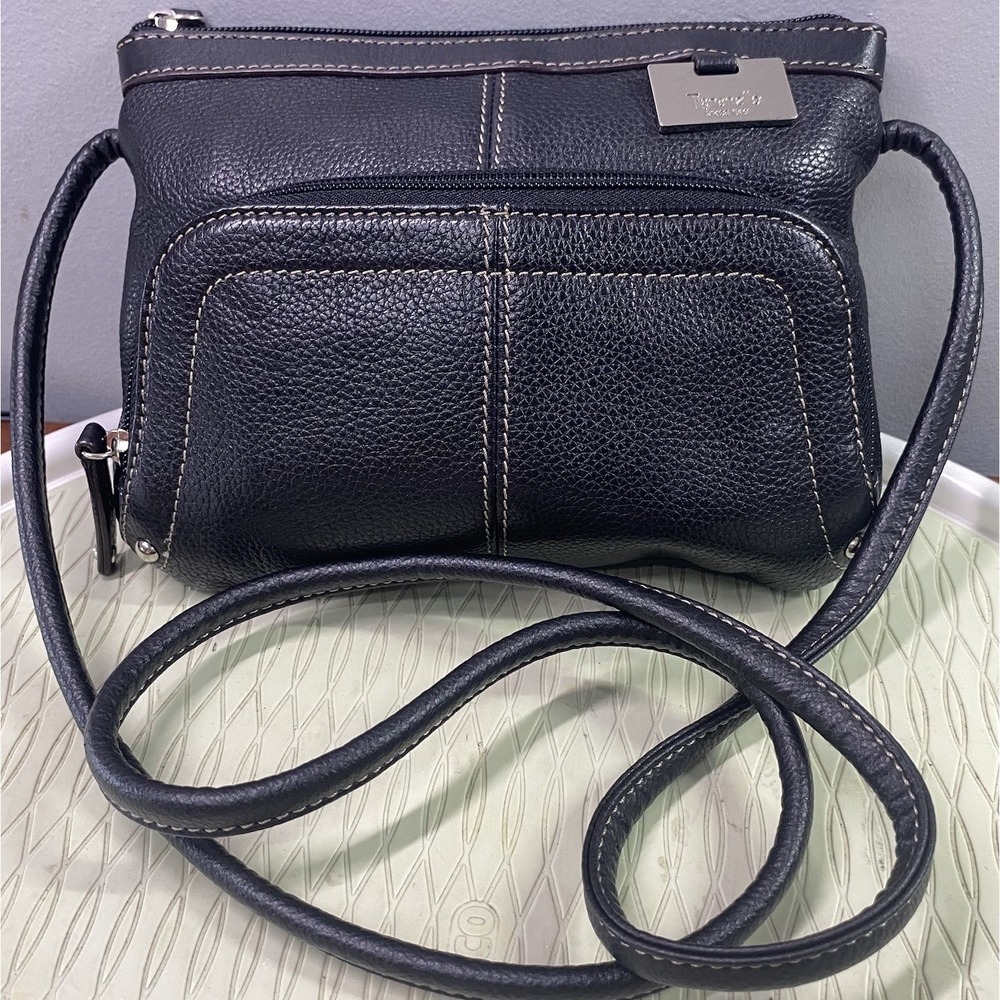 Tignanello Women Genuine Leather Crossbody Purse Black Pebbled NWOT 7.5x9x1"